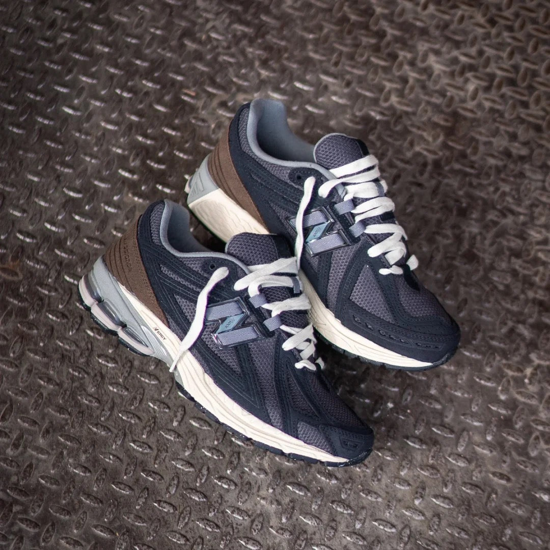 NEW BALANCE CLASSICS BLACK BROWN