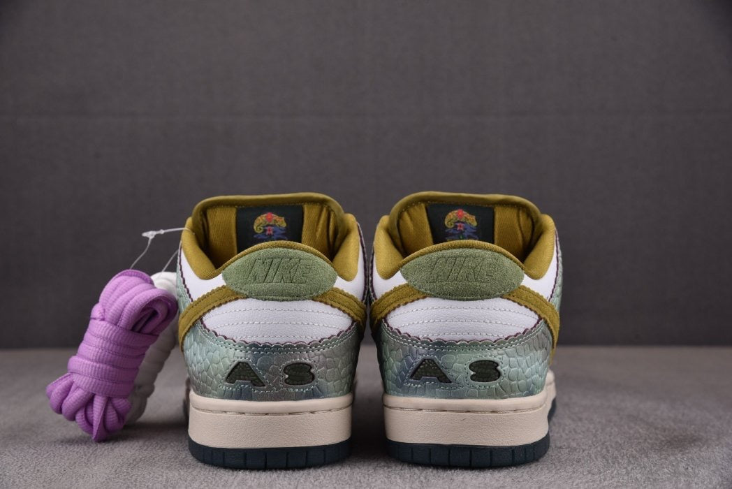 Nike SB Dunk Low PRO Chameleon
