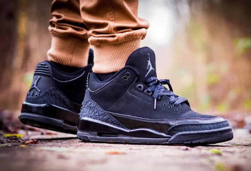 Air Jordan 3 Retro Black Cats