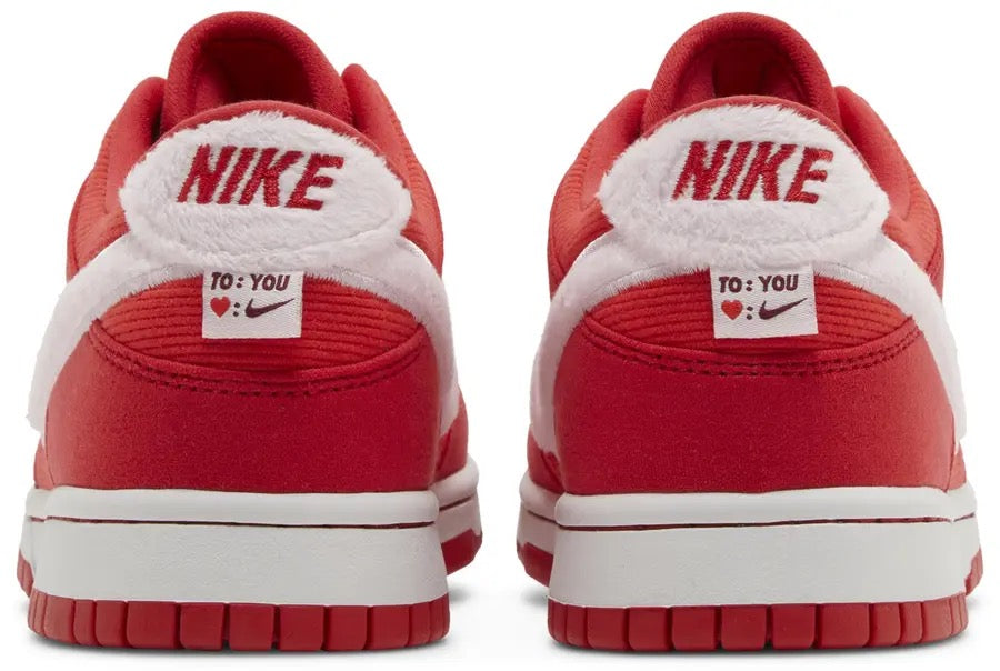Nike Dunk Low GS Valentine Day
