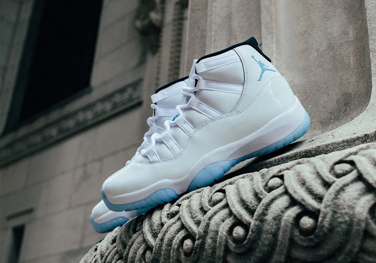 Air Jordan 11 Legend Blues