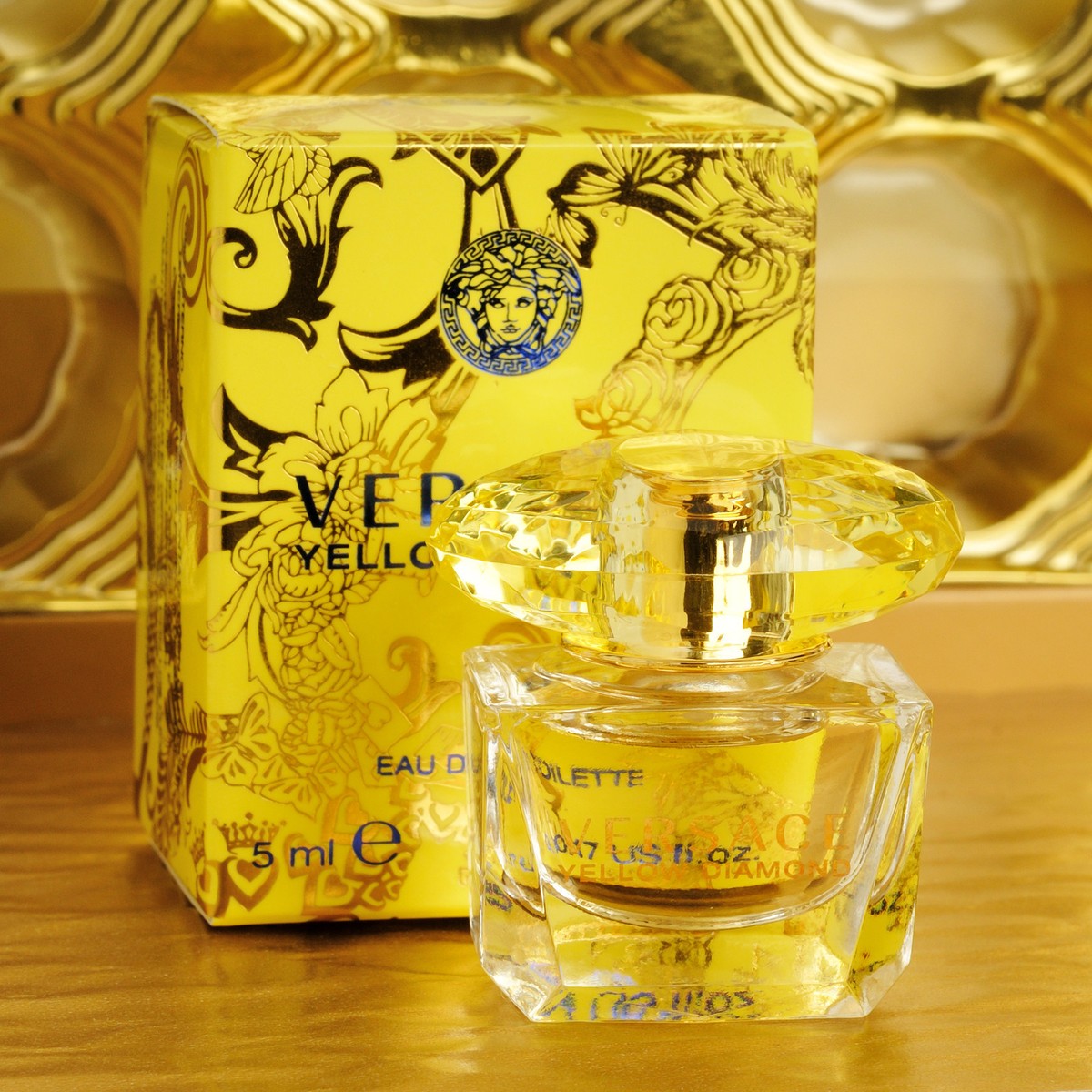 Versace Yellow 3.0 L Cologne
