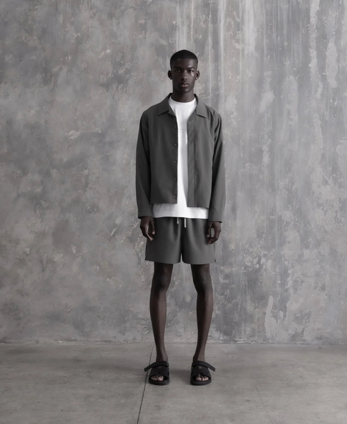 STAMPD "WALK SHORT" SHORT DUSTY OLIVE