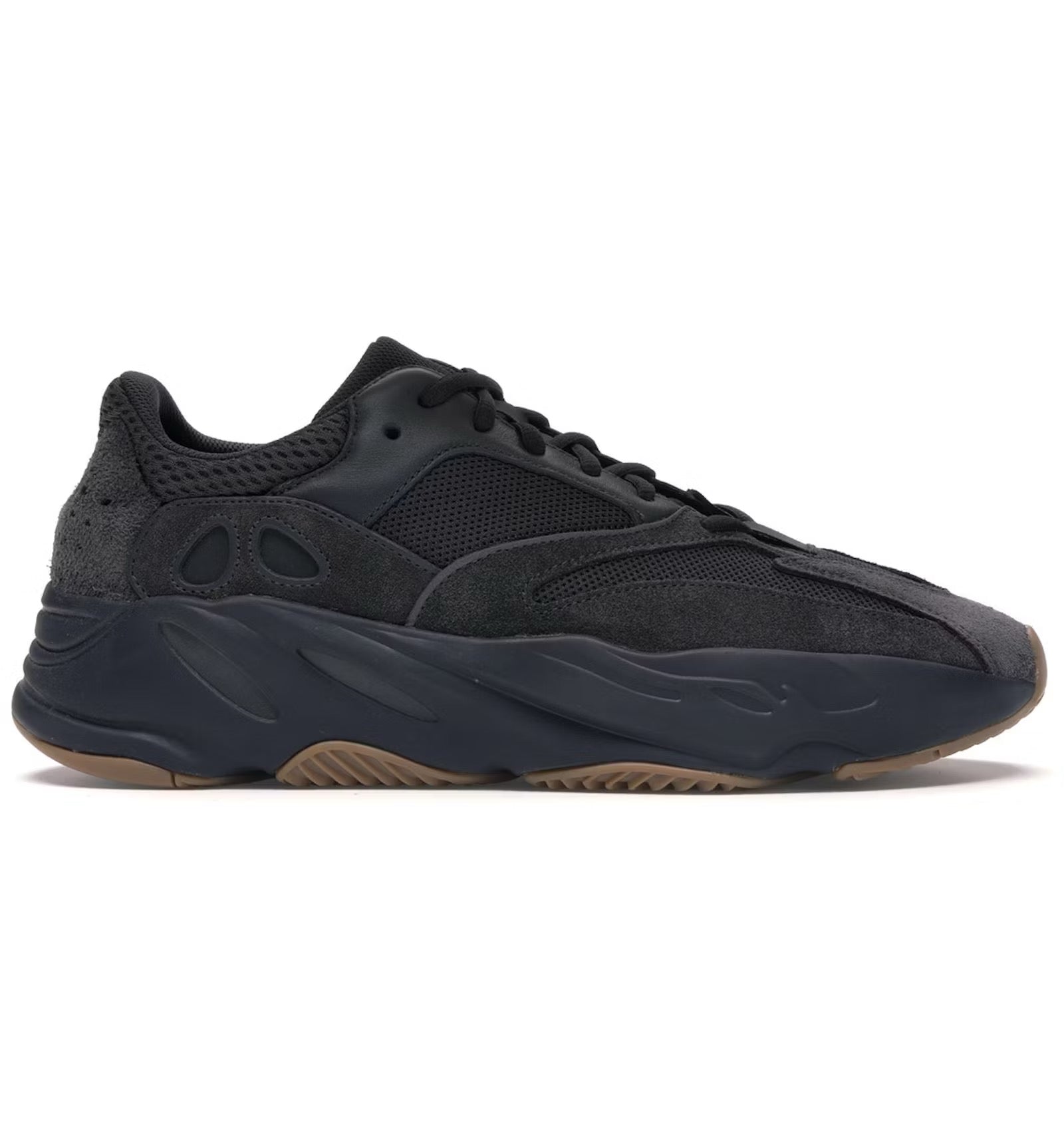 YEEZY BOOST 700 UTIBLK/UTIBLK/UTIBLK SIZE 9.5