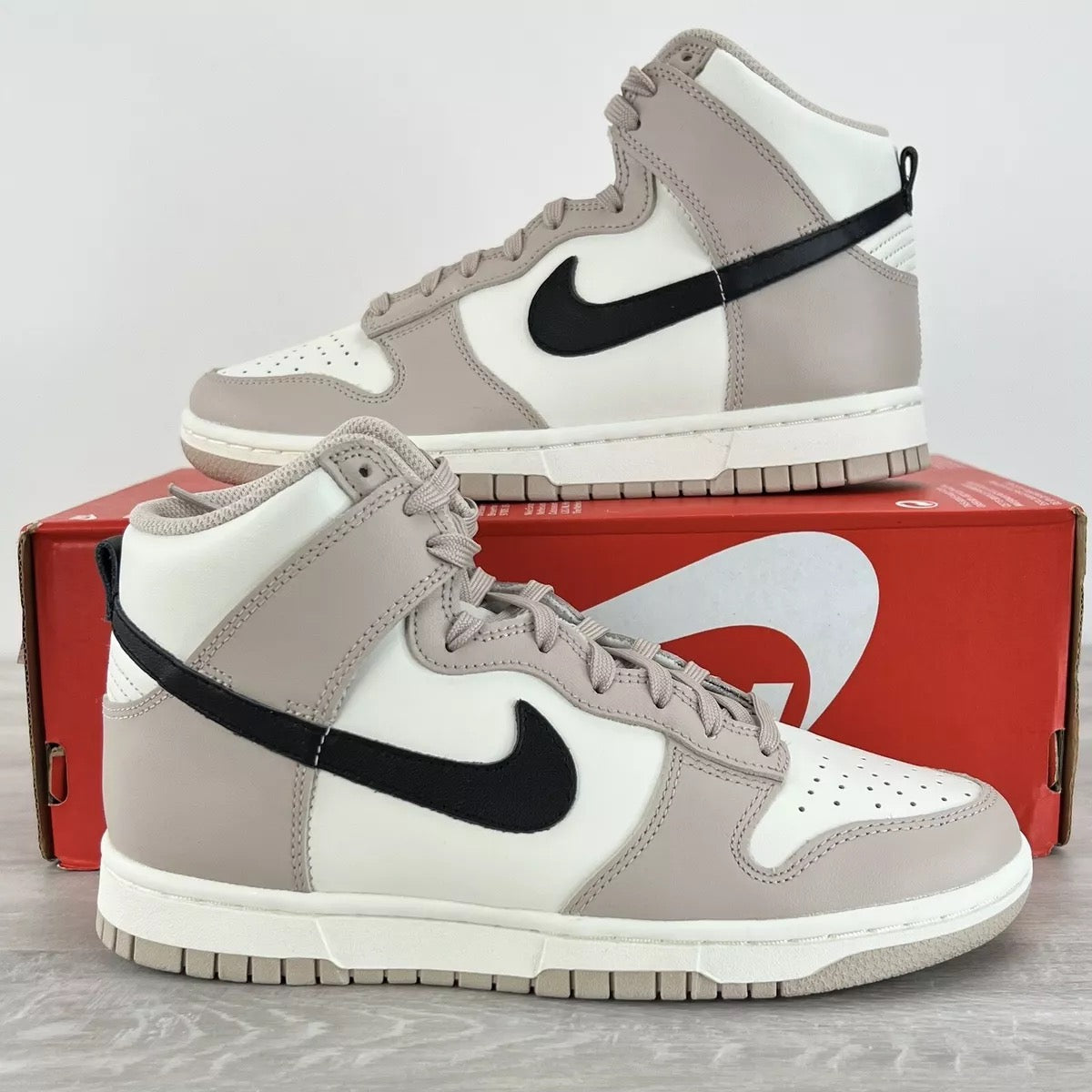 W NIKE DUNK HIGH FOSSIL STONE/BLACK-SAIL SIZE 12W