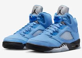 AIR JORDAN 5 RETRO SE UNIVERSITY BLUE/BLACK-WHITE SIZE 9.5