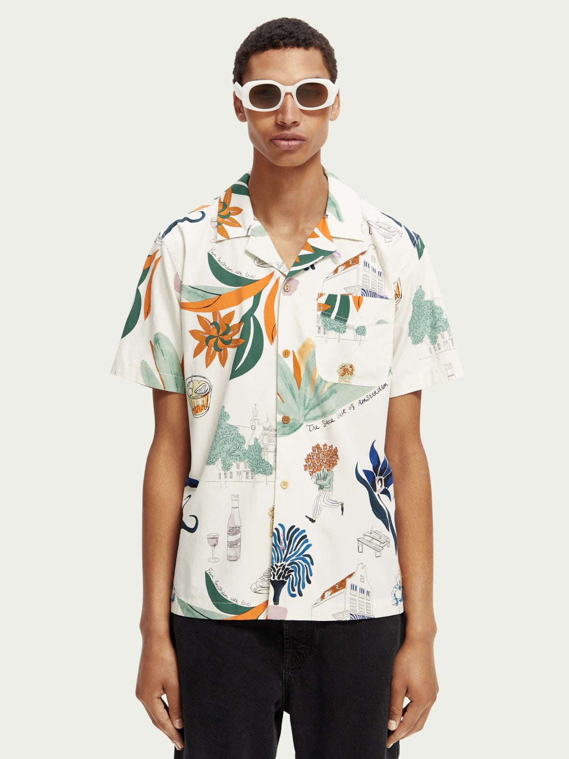 Printed short-sleeved camp shirt